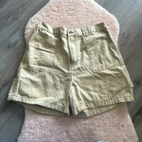 Ardene khaki carpenter shorts EUC size XL - Picture 1 of 3
